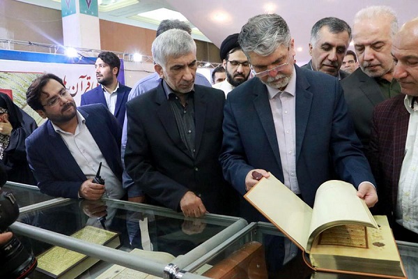 الجناح الدولي بمعرض طهران للقرآن يدعم الدبلوماسية القرآنية