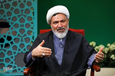 Generosity and Gratitude: Keys to Spiritual Growth, Says Quran Scholar