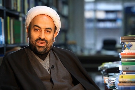 چرا برخورد روحانیون با خانم‌های بی‌حجاب در داخل و خارج کشور متفاوت است؟