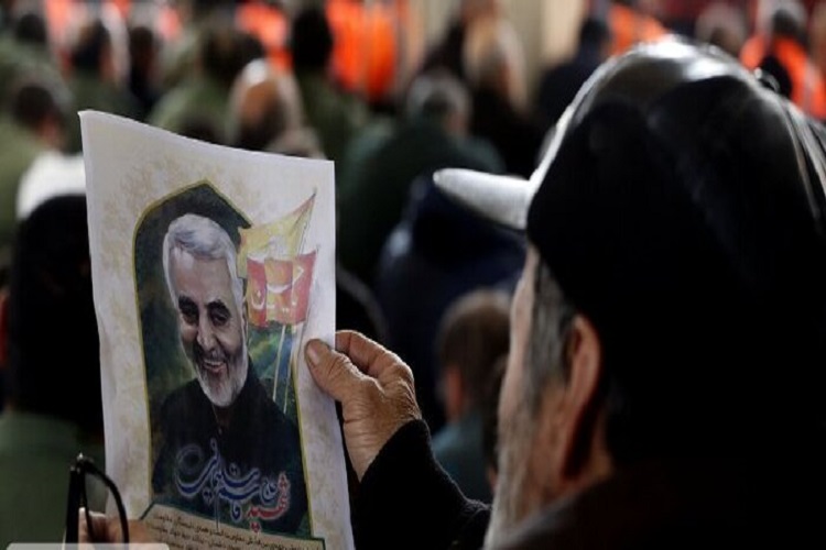 پرچم مبارزه با ظلم برزمین نمی‌ماند