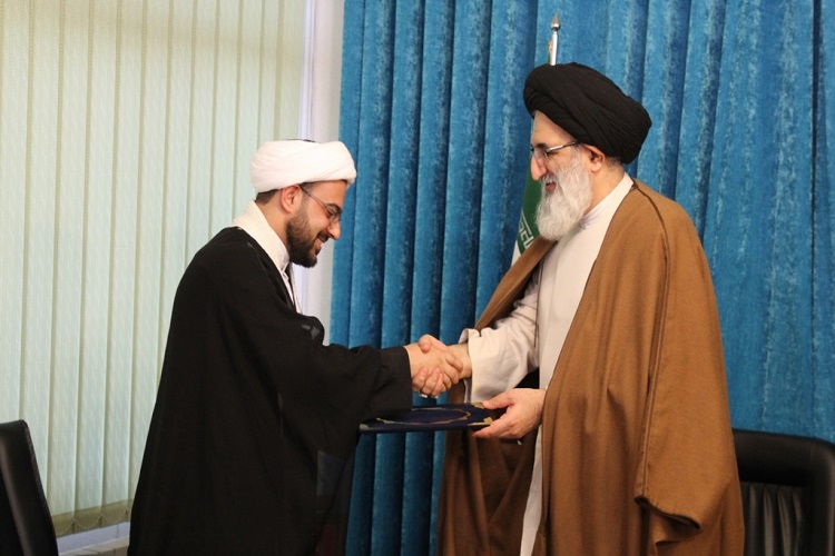 مدیر اجرایی امام جمعه کرج در امور قرآنی منصوب شد