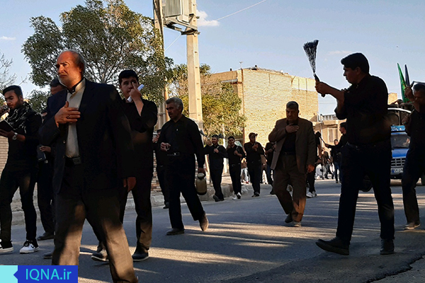 عزاداری مردم سلطان‌آباد در سوگ شهادت امام حسین(ع) از نگاه دوربین