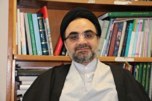 مرجعیت عقل و ایمان به انسانیت