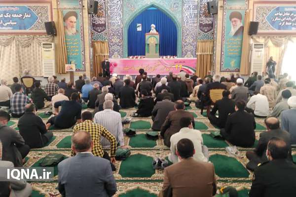 جهان استکبار یکی از موانع پیشرفت انقلاب ایران است