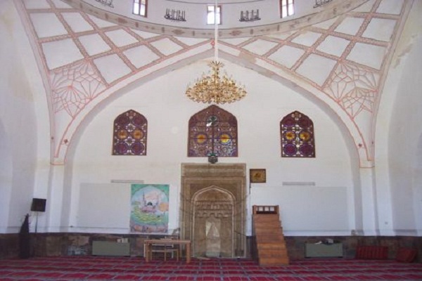 مسجد آبی،  نشانه حضور مسلمانان در تنها کشور مسیحی خاورمیانه+ عکس و فیلم