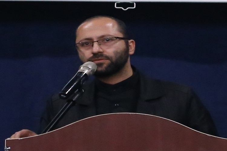 قاسمی وند دبیر شورای عالی قرآنی شهرداری کرج قاسمی وند دبیر شورای عالی قرآنی شهرداری کرج