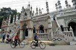 مسجد 32 مناره؛ جاذبه گردشگری در بنگلادش + فیلم و عکس