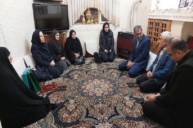 دیدار با خانواده شهدا