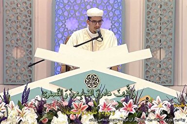 فیلم | اجرای فینالیست‌های چهلمین دوره مسابقات بین‌المللی قرآن