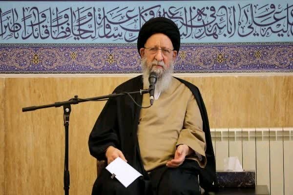 فضای مجازی جای صله‌ رحم را گرفته است + عکس