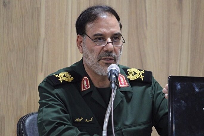 مکتب حاج قاسم همان مکتب امام حسین(ع) است