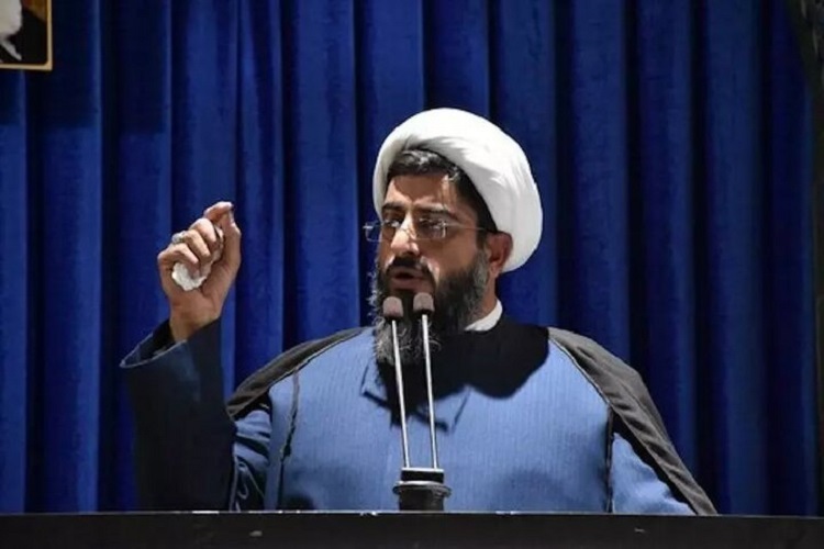 حجت الاسلام روح الله مختاری امام جمعه ساوجبلاغ