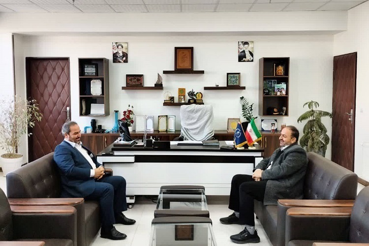 دیدار سیدمهدی میرغفاری، مدیرکل ستاد اجرایی فرمان امام (ره) البرز با مسئول سازمان بسیج سازندگی استان