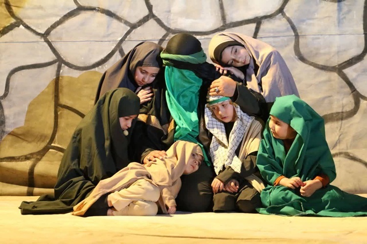 نمایش مذهبی «پدر خاک»