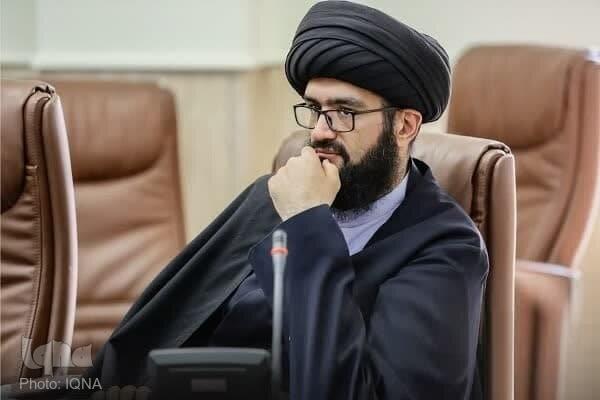 توانایی هنر در انتقال مفاهیم عمیق به جامعه در قالبی محسوس