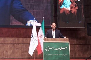 جامعه با بالا رفتن مقام معلم رشد می‌کند