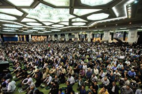 اربعین شهدای خدمت در مصلای تهران