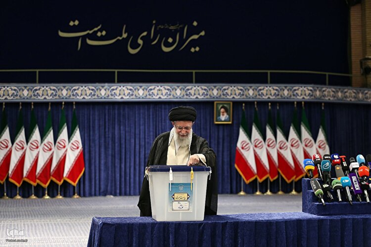 حضور رهبر معظم انقلاب پای صندوق رأی انتخابات ریاست جمهوری