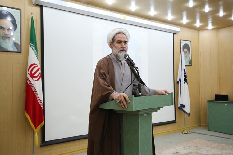 حجت‌الاسلام امیر ابراهیم‌زاده، مسئول نهاد نمایندگی مقام معظم رهبری در دانشگاه‌های البرز