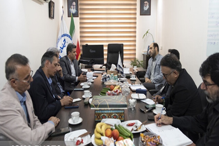 نشست جهاددانشگاهی البرز با رئیس دانشگاه پیام نور البرز