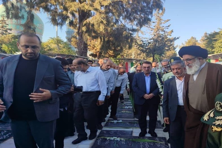 آیین غبار روبی گلزار شهدا