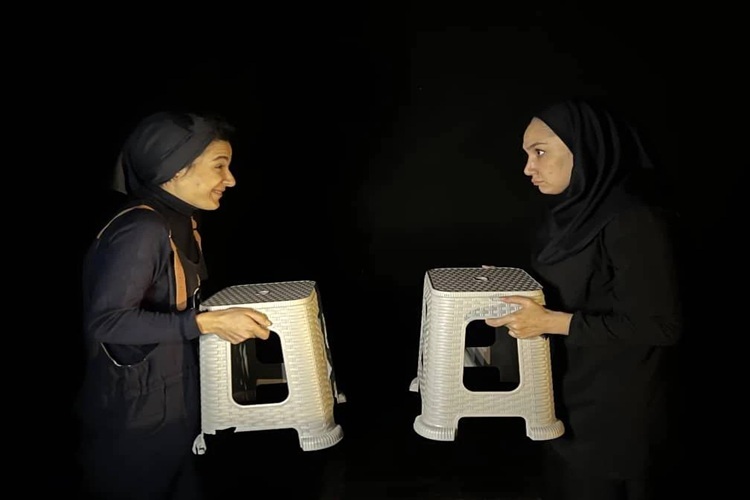 نمایش «همبازی»؛