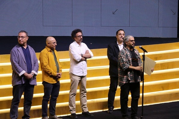 برگ‌های‌ زرین به دست برگزیدگان جشنواره فیلم کوتاه رسید