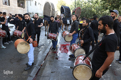 ⁨آئين نمادين حركت كاروان اسرای كربلا