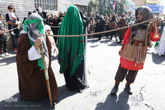 ⁨آئين نمادين حركت كاروان اسرای كربلا