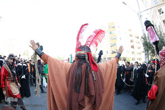 ⁨آئين نمادين حركت كاروان اسرای كربلا