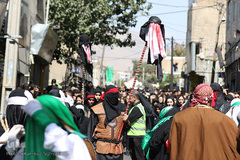 ⁨آئين نمادين حركت كاروان اسرای كربلا