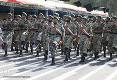 رژه نیروهای مسلح در کرج