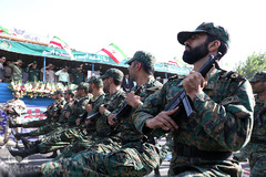 رژه نیروهای مسلح در کرج