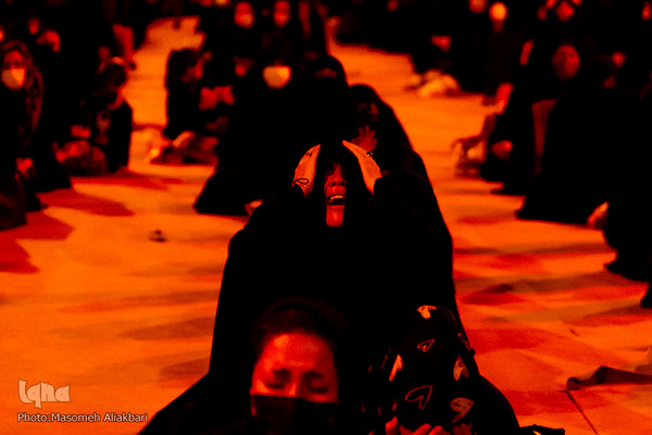 مراسم شب عاشورای حسینی (ع) در دانشگاه آزاد کرج