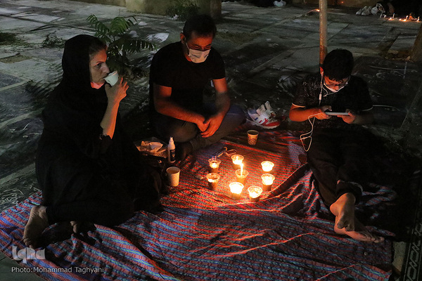 شام غریبان حسینی در آستان امامزادگان محمد (ع)و سکینه خاتون (س) کرج‎‎