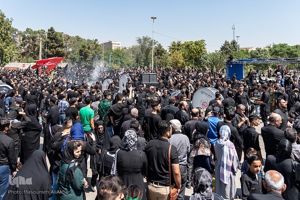 مراسم عزاداری عاشورای حسینی در آستان مقدس امامزادگان محمد (ع) و سکینه خاتون (س) کرج