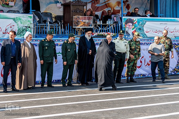 رژه نیروهای مسلح استان البرز درآغاز هفته دفاع مقدس‎‎