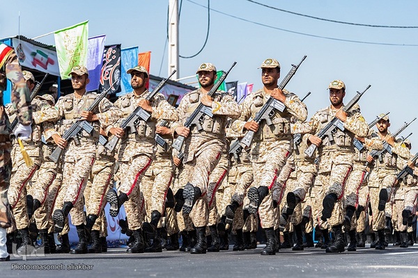 رژه نیروهای مسلح استان البرز درآغاز هفته دفاع مقدس‎‎