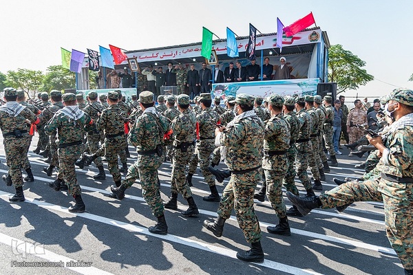 رژه نیروهای مسلح استان البرز درآغاز هفته دفاع مقدس‎‎