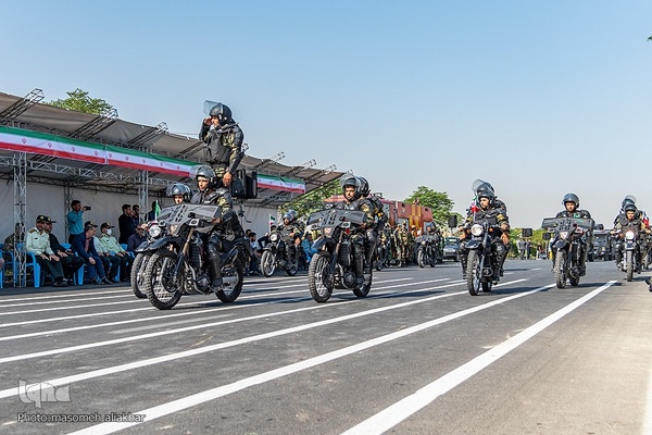 رژه نیروهای مسلح استان البرز درآغاز هفته دفاع مقدس‎‎