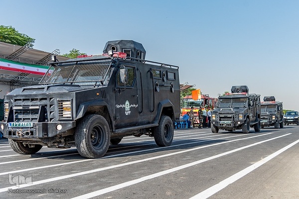 رژه نیروهای مسلح استان البرز درآغاز هفته دفاع مقدس‎‎