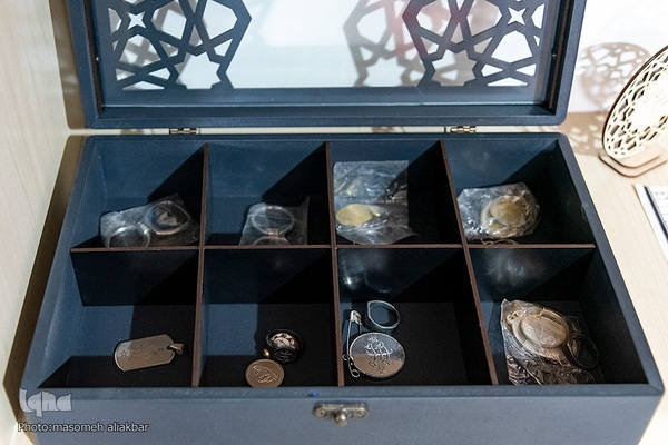 نمایشگاه «فرق و ادیان نوظهور»