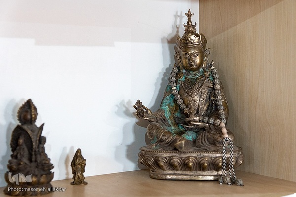 نمایشگاه «فرق و ادیان نوظهور»