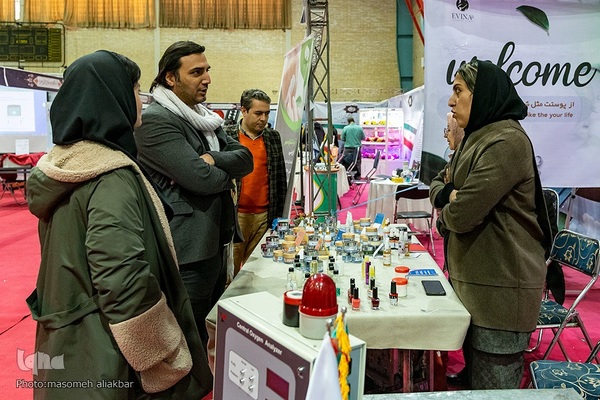 نمایشگاه هفته پژوهش استان البرز‎‎