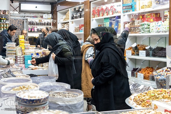 رونق بازار شب یلدا در کرج