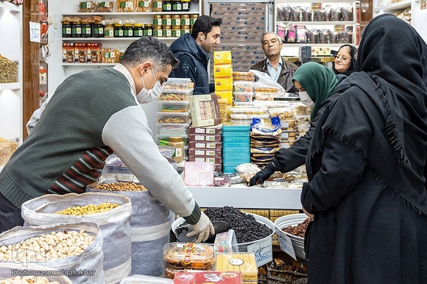 رونق بازار شب یلدا در کرج