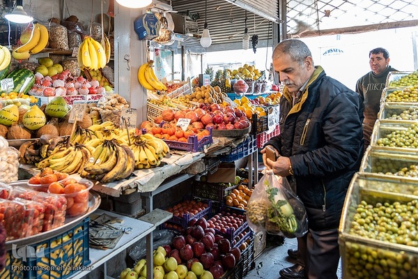 رونق بازار شب یلدا در کرج