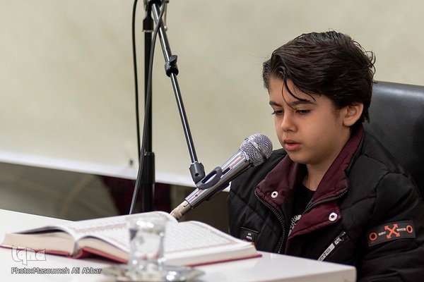 محفل انس با قرآن کریم در مسجد حضرت ابوالفضل (ع) کرج