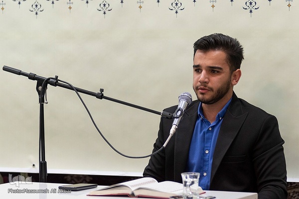 محفل انس با قرآن کریم در مسجد حضرت ابوالفضل (ع) کرج
