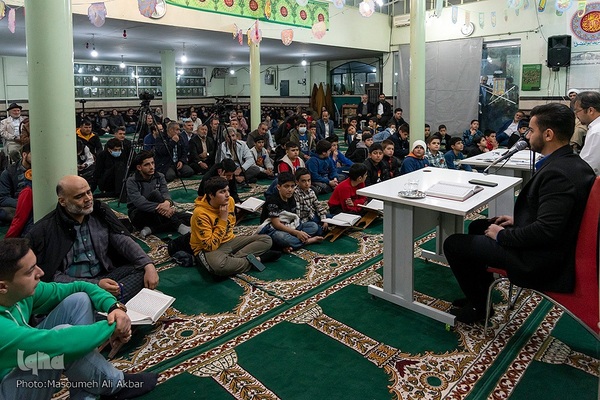 محفل انس با قرآن کریم در مسجد حضرت ابوالفضل (ع) کرج